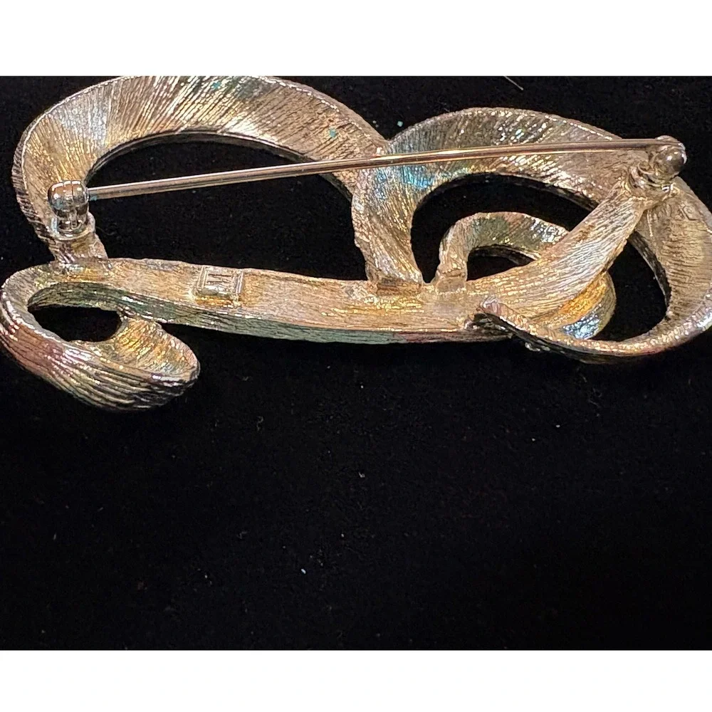 Vintage Monet Silver Tone Initial B Brooch Textured Script Letter Monogram Pin - Picture 5 of 7